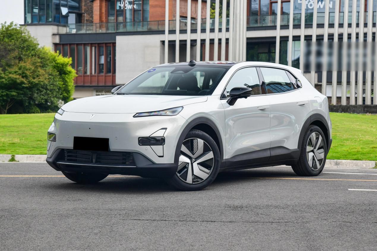 10-15万纯电SUV出新品，深蓝S05和银河E5谁更值