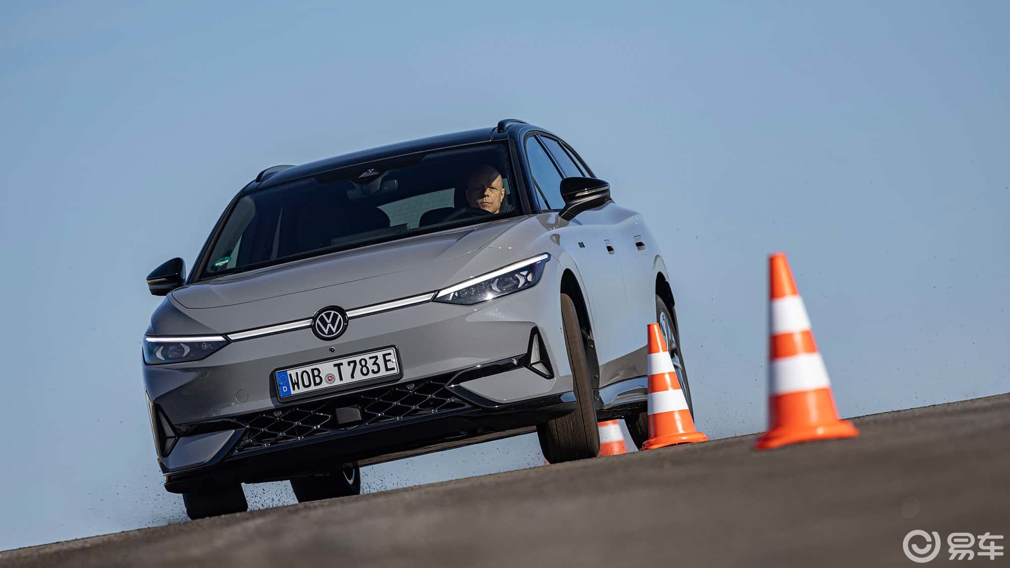 传统与创新的较量，四款纯电旅行车谁能拔得头筹？