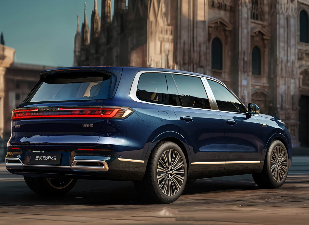24小时订单破4万！吉利银河M9预售开启，19.38万起