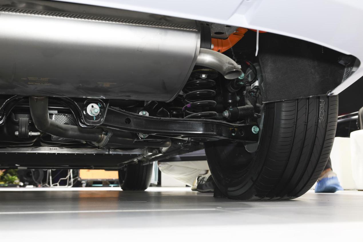 捷途山海L7 PLUS上市,比长安启源Q07更值得买?