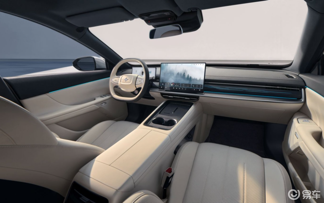 10-15万家轿如何选,M03与eπ007 深度对比