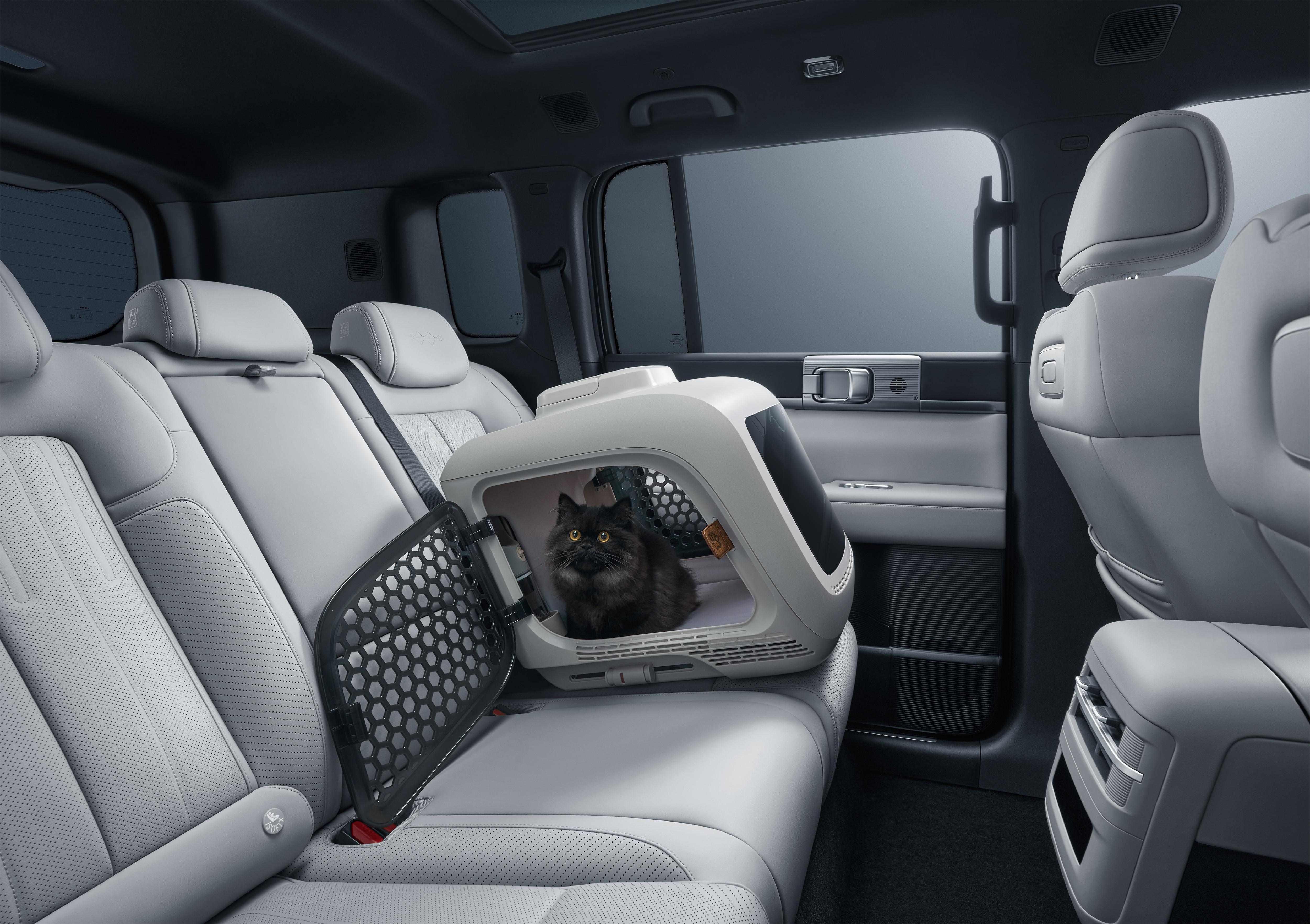 17.98万元起,大五座插混SUV方程豹钛7有哪些亮点?