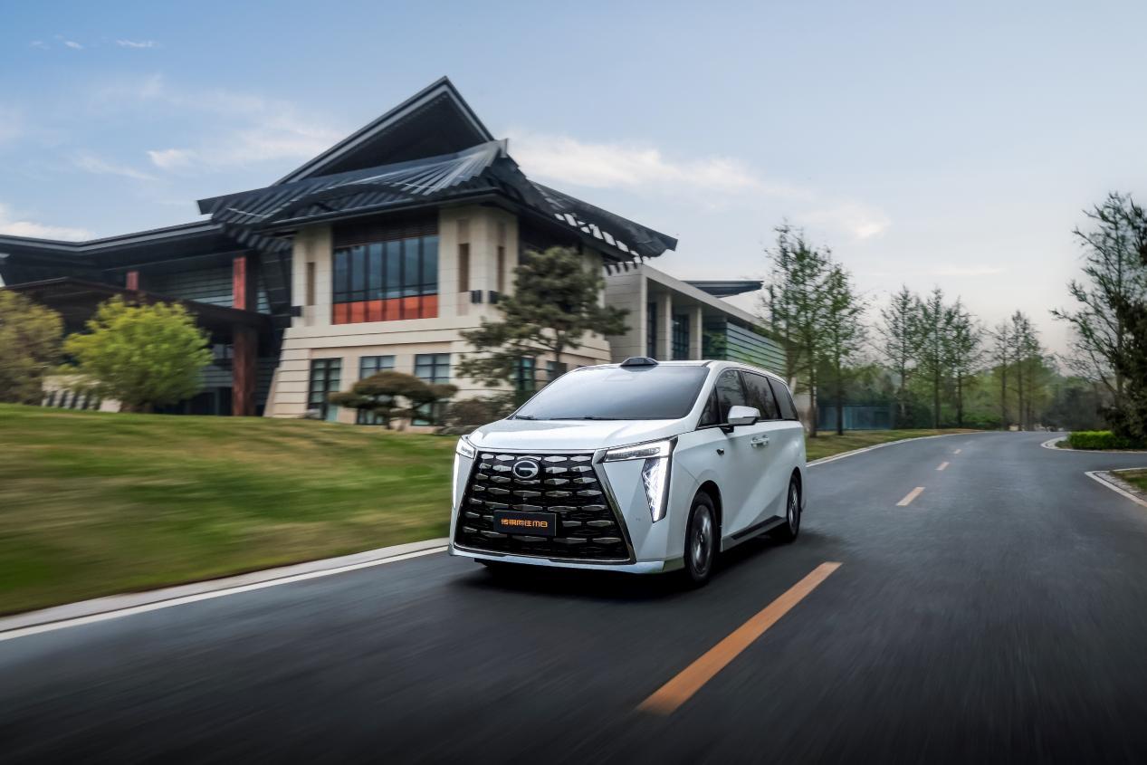 广汽传祺向往 M8 与岚图梦想家、腾势 D9 深度对比