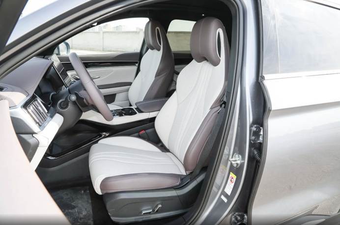 双车横评！比亚迪宋PLUS DM-i VS长安启源Q07