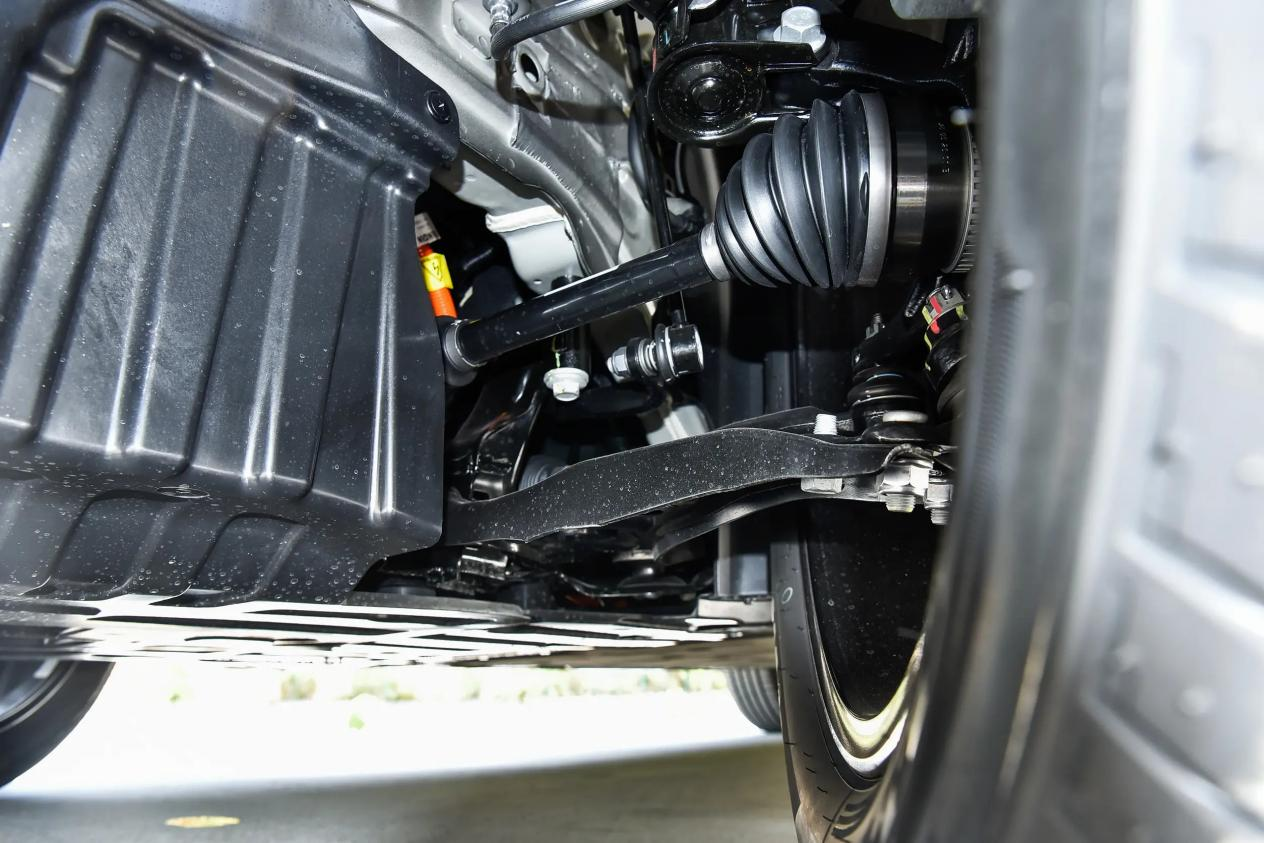 15万预算，长安启源Q07和宋PLUS DM-i怎么选？