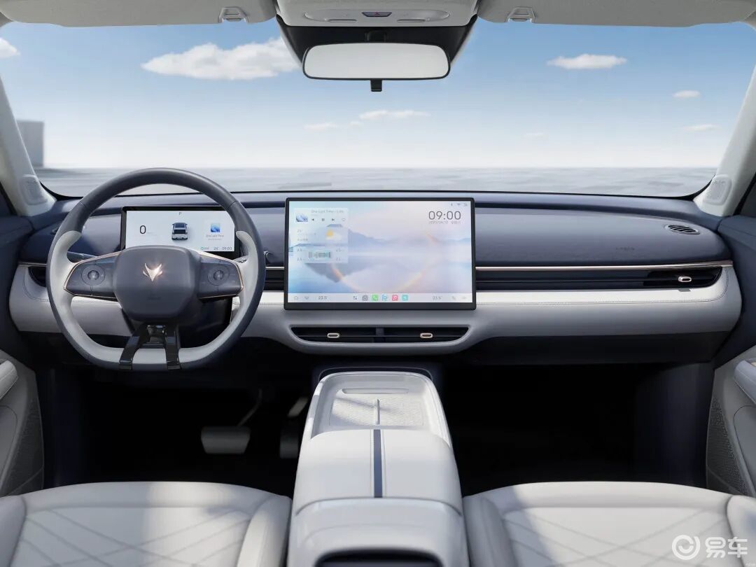 当全新MG4遇上极狐T1:谁能突破纯电小车战力值天花板？