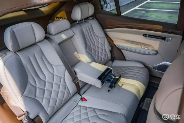 智己LS6 vs 昊铂HT：理智车主为何偏爱后者