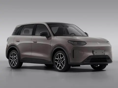 元UP迎来劲敌！零跑A10实车出街，10万内首搭激光雷达？